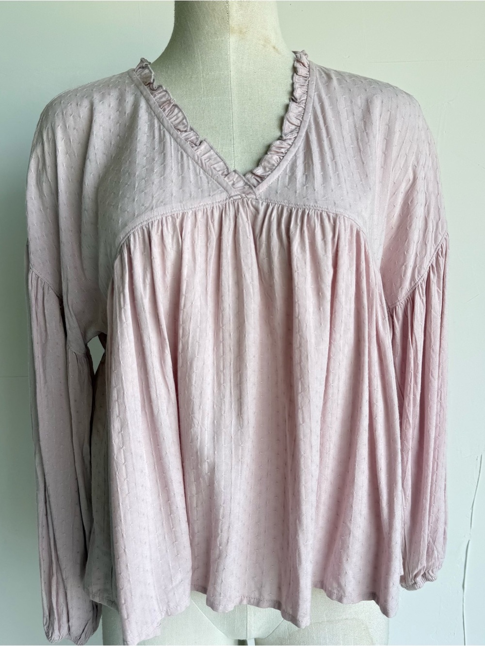 Altar’d state blouse Small light Pink Empire waist   Long Balloon Sleeves NWT - Picture 2 of 10